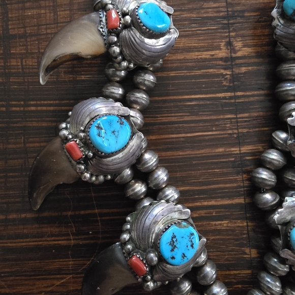 Vintage Native American Bear Claw Necklace Signed by ES (Elaine Sam) - Picture 7 of 11